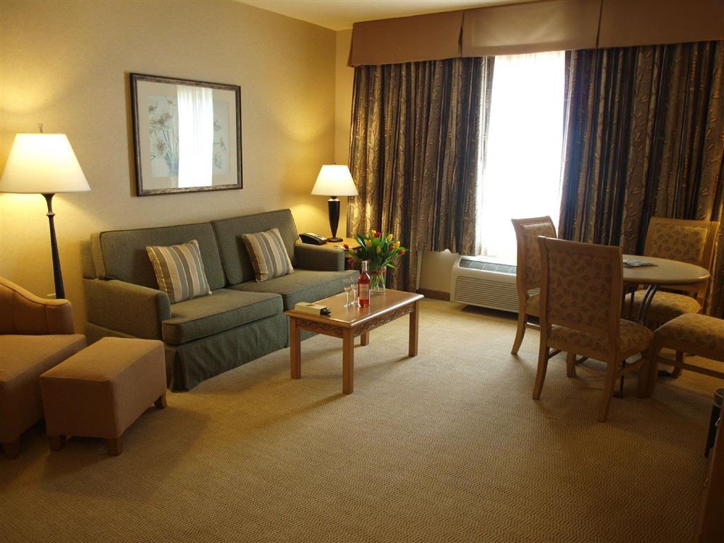 The Inn At Charles Town / Hollywood Casino Room photo